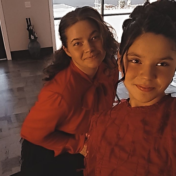 β
olivia kayβ
- Picture 3 of 12